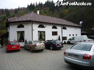 [P32] exterior restaurant Pensiunea Sibiel » foto by marocanu21
 - 
<span class="allrVoted glyphicon glyphicon-heart hidden" id="av488638"></span>
<a class="m-l-10 hidden" id="sv488638" onclick="voting_Foto_DelVot(,488638,10358)" role="button">șterge vot <span class="glyphicon glyphicon-remove"></span></a>
<a id="v9488638" class=" c-red"  onclick="voting_Foto_SetVot(488638)" role="button"><span class="glyphicon glyphicon-heart-empty"></span> <b>LIKE</b> = Votează poza</a> <img class="hidden"  id="f488638W9" src="/imagini/loader.gif" border="0" /><span class="AjErrMes hidden" id="e488638ErM"></span>