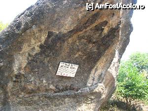 [P01] Piatra si placuta informativa » foto by elena_iasi
 - 
<span class="allrVoted glyphicon glyphicon-heart hidden" id="av410390"></span>
<a class="m-l-10 hidden" id="sv410390" onclick="voting_Foto_DelVot(,410390,10358)" role="button">șterge vot <span class="glyphicon glyphicon-remove"></span></a>
<a id="v9410390" class=" c-red"  onclick="voting_Foto_SetVot(410390)" role="button"><span class="glyphicon glyphicon-heart-empty"></span> <b>LIKE</b> = Votează poza</a> <img class="hidden"  id="f410390W9" src="/imagini/loader.gif" border="0" /><span class="AjErrMes hidden" id="e410390ErM"></span>