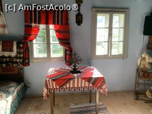 [P20] Muzeul etnografic din Tilișca,interior » foto by AZE
 - 
<span class="allrVoted glyphicon glyphicon-heart hidden" id="av1390773"></span>
<a class="m-l-10 hidden" id="sv1390773" onclick="voting_Foto_DelVot(,1390773,10358)" role="button">șterge vot <span class="glyphicon glyphicon-remove"></span></a>
<a id="v91390773" class=" c-red"  onclick="voting_Foto_SetVot(1390773)" role="button"><span class="glyphicon glyphicon-heart-empty"></span> <b>LIKE</b> = Votează poza</a> <img class="hidden"  id="f1390773W9" src="/imagini/loader.gif" border="0" /><span class="AjErrMes hidden" id="e1390773ErM"></span>