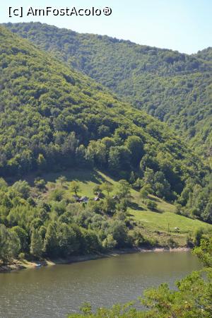 [P02] Lacul de acumulare Obreja de la Căpâlna-o zonă foarte frumoasă » foto by AZE
 - 
<span class="allrVoted glyphicon glyphicon-heart hidden" id="av904132"></span>
<a class="m-l-10 hidden" id="sv904132" onclick="voting_Foto_DelVot(,904132,10358)" role="button">șterge vot <span class="glyphicon glyphicon-remove"></span></a>
<a id="v9904132" class=" c-red"  onclick="voting_Foto_SetVot(904132)" role="button"><span class="glyphicon glyphicon-heart-empty"></span> <b>LIKE</b> = Votează poza</a> <img class="hidden"  id="f904132W9" src="/imagini/loader.gif" border="0" /><span class="AjErrMes hidden" id="e904132ErM"></span>