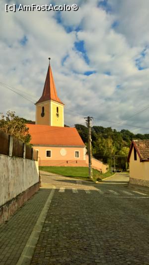 [P04] Biserica evanghelică Tălmaciu » foto by AZE
 - 
<span class="allrVoted glyphicon glyphicon-heart hidden" id="av907653"></span>
<a class="m-l-10 hidden" id="sv907653" onclick="voting_Foto_DelVot(,907653,10358)" role="button">șterge vot <span class="glyphicon glyphicon-remove"></span></a>
<a id="v9907653" class=" c-red"  onclick="voting_Foto_SetVot(907653)" role="button"><span class="glyphicon glyphicon-heart-empty"></span> <b>LIKE</b> = Votează poza</a> <img class="hidden"  id="f907653W9" src="/imagini/loader.gif" border="0" /><span class="AjErrMes hidden" id="e907653ErM"></span>