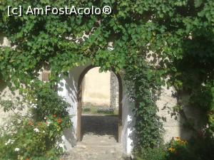 [P04] Biserica Fortificată din Cisnădie - poartă în zidul fortificat » foto by costy69*
 - 
<span class="allrVoted glyphicon glyphicon-heart hidden" id="av709654"></span>
<a class="m-l-10 hidden" id="sv709654" onclick="voting_Foto_DelVot(,709654,10358)" role="button">șterge vot <span class="glyphicon glyphicon-remove"></span></a>
<a id="v9709654" class=" c-red"  onclick="voting_Foto_SetVot(709654)" role="button"><span class="glyphicon glyphicon-heart-empty"></span> <b>LIKE</b> = Votează poza</a> <img class="hidden"  id="f709654W9" src="/imagini/loader.gif" border="0" /><span class="AjErrMes hidden" id="e709654ErM"></span>