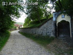 [P20] Drumul spre biserică - Cacova, Sibiu.  » foto by tata123 🔱
 - 
<span class="allrVoted glyphicon glyphicon-heart hidden" id="av905056"></span>
<a class="m-l-10 hidden" id="sv905056" onclick="voting_Foto_DelVot(,905056,10358)" role="button">șterge vot <span class="glyphicon glyphicon-remove"></span></a>
<a id="v9905056" class=" c-red"  onclick="voting_Foto_SetVot(905056)" role="button"><span class="glyphicon glyphicon-heart-empty"></span> <b>LIKE</b> = Votează poza</a> <img class="hidden"  id="f905056W9" src="/imagini/loader.gif" border="0" /><span class="AjErrMes hidden" id="e905056ErM"></span>