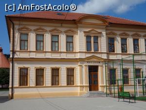 [P16] Liceul Tehnologic „Ioan Lupaș” - Săliște.  » foto by tata123 🔱
 - 
<span class="allrVoted glyphicon glyphicon-heart hidden" id="av906612"></span>
<a class="m-l-10 hidden" id="sv906612" onclick="voting_Foto_DelVot(,906612,10358)" role="button">șterge vot <span class="glyphicon glyphicon-remove"></span></a>
<a id="v9906612" class=" c-red"  onclick="voting_Foto_SetVot(906612)" role="button"><span class="glyphicon glyphicon-heart-empty"></span> <b>LIKE</b> = Votează poza</a> <img class="hidden"  id="f906612W9" src="/imagini/loader.gif" border="0" /><span class="AjErrMes hidden" id="e906612ErM"></span>