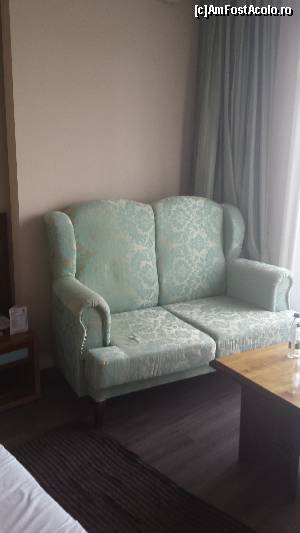 [P05] pe turcoaz si draperii in ton » foto by sens
 - 
<span class="allrVoted glyphicon glyphicon-heart hidden" id="av654419"></span>
<a class="m-l-10 hidden" id="sv654419" onclick="voting_Foto_DelVot(,654419,10365)" role="button">șterge vot <span class="glyphicon glyphicon-remove"></span></a>
<a id="v9654419" class=" c-red"  onclick="voting_Foto_SetVot(654419)" role="button"><span class="glyphicon glyphicon-heart-empty"></span> <b>LIKE</b> = Votează poza</a> <img class="hidden"  id="f654419W9" src="/imagini/loader.gif" border="0" /><span class="AjErrMes hidden" id="e654419ErM"></span>