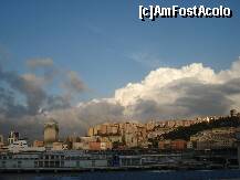 [P83] pe 11 septembrie 2009 parasisem genova la ora 16.00. acum ne reintorceam dupa o croaziera care mie mi s-a parut de vis, dupa 8 zile. aveam sa repetam experienta, anul urmator dar alegand alta destinatie. urmeaza sa repet inca odata experienta... » foto by a.sr*
 - 
<span class="allrVoted glyphicon glyphicon-heart hidden" id="av264694"></span>
<a class="m-l-10 hidden" id="sv264694" onclick="voting_Foto_DelVot(,264694,10378)" role="button">șterge vot <span class="glyphicon glyphicon-remove"></span></a>
<a id="v9264694" class=" c-red"  onclick="voting_Foto_SetVot(264694)" role="button"><span class="glyphicon glyphicon-heart-empty"></span> <b>LIKE</b> = Votează poza</a> <img class="hidden"  id="f264694W9" src="/imagini/loader.gif" border="0" /><span class="AjErrMes hidden" id="e264694ErM"></span>