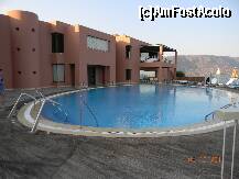 [P12] piscina - mica dar cocheta » foto by hgrigorescu
 - 
<span class="allrVoted glyphicon glyphicon-heart hidden" id="av265308"></span>
<a class="m-l-10 hidden" id="sv265308" onclick="voting_Foto_DelVot(,265308,10387)" role="button">șterge vot <span class="glyphicon glyphicon-remove"></span></a>
<a id="v9265308" class=" c-red"  onclick="voting_Foto_SetVot(265308)" role="button"><span class="glyphicon glyphicon-heart-empty"></span> <b>LIKE</b> = Votează poza</a> <img class="hidden"  id="f265308W9" src="/imagini/loader.gif" border="0" /><span class="AjErrMes hidden" id="e265308ErM"></span>