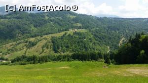 [P17] Peisaj Hotel Piatra Craiului » foto by UlianaPirlea
 - 
<span class="allrVoted glyphicon glyphicon-heart hidden" id="av1077053"></span>
<a class="m-l-10 hidden" id="sv1077053" onclick="voting_Foto_DelVot(,1077053,10390)" role="button">șterge vot <span class="glyphicon glyphicon-remove"></span></a>
<a id="v91077053" class=" c-red"  onclick="voting_Foto_SetVot(1077053)" role="button"><span class="glyphicon glyphicon-heart-empty"></span> <b>LIKE</b> = Votează poza</a> <img class="hidden"  id="f1077053W9" src="/imagini/loader.gif" border="0" /><span class="AjErrMes hidden" id="e1077053ErM"></span>