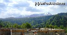 [P16] Ce priveliste de la fundatia manastirii! Crestele Bucegilor - in drepta Bucsoiul Mare, in centru Coltii Morarului iar in stanga Crucea Caraimanului » foto by Lumis66
 - 
<span class="allrVoted glyphicon glyphicon-heart hidden" id="av265809"></span>
<a class="m-l-10 hidden" id="sv265809" onclick="voting_Foto_DelVot(,265809,10390)" role="button">șterge vot <span class="glyphicon glyphicon-remove"></span></a>
<a id="v9265809" class=" c-red"  onclick="voting_Foto_SetVot(265809)" role="button"><span class="glyphicon glyphicon-heart-empty"></span> <b>LIKE</b> = Votează poza</a> <img class="hidden"  id="f265809W9" src="/imagini/loader.gif" border="0" /><span class="AjErrMes hidden" id="e265809ErM"></span>