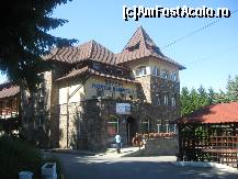 [P10] Hotelul Bucegi Portile Regatului » foto by dorgo
 - 
<span class="allrVoted glyphicon glyphicon-heart hidden" id="av265481"></span>
<a class="m-l-10 hidden" id="sv265481" onclick="voting_Foto_DelVot(,265481,10390)" role="button">șterge vot <span class="glyphicon glyphicon-remove"></span></a>
<a id="v9265481" class=" c-red"  onclick="voting_Foto_SetVot(265481)" role="button"><span class="glyphicon glyphicon-heart-empty"></span> <b>LIKE</b> = Votează poza</a> <img class="hidden"  id="f265481W9" src="/imagini/loader.gif" border="0" /><span class="AjErrMes hidden" id="e265481ErM"></span>