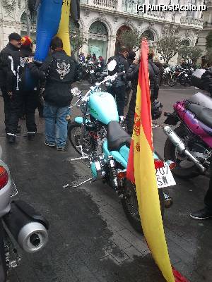 [P02] Imi place foarte mult sa vad steaguri agatate de motociclete... Chiar daca acestea sunt albastru... ciel;)  » foto by alinaro
 - 
<span class="allrVoted glyphicon glyphicon-heart hidden" id="av407429"></span>
<a class="m-l-10 hidden" id="sv407429" onclick="voting_Foto_DelVot(,407429,10397)" role="button">șterge vot <span class="glyphicon glyphicon-remove"></span></a>
<a id="v9407429" class=" c-red"  onclick="voting_Foto_SetVot(407429)" role="button"><span class="glyphicon glyphicon-heart-empty"></span> <b>LIKE</b> = Votează poza</a> <img class="hidden"  id="f407429W9" src="/imagini/loader.gif" border="0" /><span class="AjErrMes hidden" id="e407429ErM"></span>
