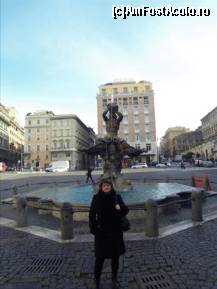 [P14] Fantana Tritonului, facuta de Bernini in Piazza Bernini. » foto by TraianS
 - 
<span class="allrVoted glyphicon glyphicon-heart hidden" id="av182349"></span>
<a class="m-l-10 hidden" id="sv182349" onclick="voting_Foto_DelVot(,182349,10398)" role="button">șterge vot <span class="glyphicon glyphicon-remove"></span></a>
<a id="v9182349" class=" c-red"  onclick="voting_Foto_SetVot(182349)" role="button"><span class="glyphicon glyphicon-heart-empty"></span> <b>LIKE</b> = Votează poza</a> <img class="hidden"  id="f182349W9" src="/imagini/loader.gif" border="0" /><span class="AjErrMes hidden" id="e182349ErM"></span>