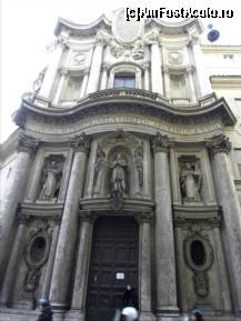 [P05] CHIESA DI SAN CARLO ALLE QUATTRO FONTANE. Boromini ii ia fata lui Bernini la fatade, sau nu? » foto by TraianS
 - 
<span class="allrVoted glyphicon glyphicon-heart hidden" id="av182330"></span>
<a class="m-l-10 hidden" id="sv182330" onclick="voting_Foto_DelVot(,182330,10398)" role="button">șterge vot <span class="glyphicon glyphicon-remove"></span></a>
<a id="v9182330" class=" c-red"  onclick="voting_Foto_SetVot(182330)" role="button"><span class="glyphicon glyphicon-heart-empty"></span> <b>LIKE</b> = Votează poza</a> <img class="hidden"  id="f182330W9" src="/imagini/loader.gif" border="0" /><span class="AjErrMes hidden" id="e182330ErM"></span>
