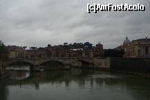 [P50] Ponte Vittorio Emanuele II si raul Tibru. in departe cupola Vaticanului » foto by guesswhoo*
 - 
<span class="allrVoted glyphicon glyphicon-heart hidden" id="av248111"></span>
<a class="m-l-10 hidden" id="sv248111" onclick="voting_Foto_DelVot(,248111,10398)" role="button">șterge vot <span class="glyphicon glyphicon-remove"></span></a>
<a id="v9248111" class=" c-red"  onclick="voting_Foto_SetVot(248111)" role="button"><span class="glyphicon glyphicon-heart-empty"></span> <b>LIKE</b> = Votează poza</a> <img class="hidden"  id="f248111W9" src="/imagini/loader.gif" border="0" /><span class="AjErrMes hidden" id="e248111ErM"></span>