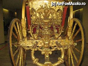[P19] Carriage Pavilion, Vatican » foto by vlado2
 - 
<span class="allrVoted glyphicon glyphicon-heart hidden" id="av485110"></span>
<a class="m-l-10 hidden" id="sv485110" onclick="voting_Foto_DelVot(,485110,10398)" role="button">șterge vot <span class="glyphicon glyphicon-remove"></span></a>
<a id="v9485110" class=" c-red"  onclick="voting_Foto_SetVot(485110)" role="button"><span class="glyphicon glyphicon-heart-empty"></span> <b>LIKE</b> = Votează poza</a> <img class="hidden"  id="f485110W9" src="/imagini/loader.gif" border="0" /><span class="AjErrMes hidden" id="e485110ErM"></span>