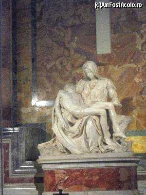 [P05] Pieta, vazuta de aproape » foto by elenaadina
 - 
<span class="allrVoted glyphicon glyphicon-heart hidden" id="av503401"></span>
<a class="m-l-10 hidden" id="sv503401" onclick="voting_Foto_DelVot(,503401,10398)" role="button">șterge vot <span class="glyphicon glyphicon-remove"></span></a>
<a id="v9503401" class=" c-red"  onclick="voting_Foto_SetVot(503401)" role="button"><span class="glyphicon glyphicon-heart-empty"></span> <b>LIKE</b> = Votează poza</a> <img class="hidden"  id="f503401W9" src="/imagini/loader.gif" border="0" /><span class="AjErrMes hidden" id="e503401ErM"></span>