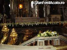 [P24] Italia - Vatican - mormantul Sf. Petru sau Grota Vaticanului » foto by Diaura*
 - 
<span class="allrVoted glyphicon glyphicon-heart hidden" id="av309509"></span>
<a class="m-l-10 hidden" id="sv309509" onclick="voting_Foto_DelVot(,309509,10398)" role="button">șterge vot <span class="glyphicon glyphicon-remove"></span></a>
<a id="v9309509" class=" c-red"  onclick="voting_Foto_SetVot(309509)" role="button"><span class="glyphicon glyphicon-heart-empty"></span> <b>LIKE</b> = Votează poza</a> <img class="hidden"  id="f309509W9" src="/imagini/loader.gif" border="0" /><span class="AjErrMes hidden" id="e309509ErM"></span>