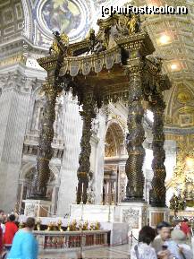 [P14] Altarul şi baldachinul lui Bernini » foto by Costi
 - 
<span class="allrVoted glyphicon glyphicon-heart hidden" id="av48784"></span>
<a class="m-l-10 hidden" id="sv48784" onclick="voting_Foto_DelVot(,48784,10398)" role="button">șterge vot <span class="glyphicon glyphicon-remove"></span></a>
<a id="v948784" class=" c-red"  onclick="voting_Foto_SetVot(48784)" role="button"><span class="glyphicon glyphicon-heart-empty"></span> <b>LIKE</b> = Votează poza</a> <img class="hidden"  id="f48784W9" src="/imagini/loader.gif" border="0" /><span class="AjErrMes hidden" id="e48784ErM"></span>