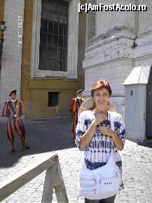[P37] Gărzile elveţiene, cu costumele lor pitoreşti » foto by Costi
 - 
<span class="allrVoted glyphicon glyphicon-heart hidden" id="av48807"></span>
<a class="m-l-10 hidden" id="sv48807" onclick="voting_Foto_DelVot(,48807,10398)" role="button">șterge vot <span class="glyphicon glyphicon-remove"></span></a>
<a id="v948807" class=" c-red"  onclick="voting_Foto_SetVot(48807)" role="button"><span class="glyphicon glyphicon-heart-empty"></span> <b>LIKE</b> = Votează poza</a> <img class="hidden"  id="f48807W9" src="/imagini/loader.gif" border="0" /><span class="AjErrMes hidden" id="e48807ErM"></span>