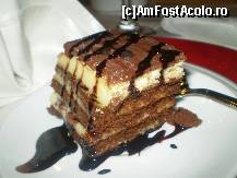 [P13] Iar prăjituri la restaurantul Eurohotels International Polizu » foto by RobertCodescu
 - 
<span class="allrVoted glyphicon glyphicon-heart hidden" id="av267176"></span>
<a class="m-l-10 hidden" id="sv267176" onclick="voting_Foto_DelVot(,267176,10417)" role="button">șterge vot <span class="glyphicon glyphicon-remove"></span></a>
<a id="v9267176" class=" c-red"  onclick="voting_Foto_SetVot(267176)" role="button"><span class="glyphicon glyphicon-heart-empty"></span> <b>LIKE</b> = Votează poza</a> <img class="hidden"  id="f267176W9" src="/imagini/loader.gif" border="0" /><span class="AjErrMes hidden" id="e267176ErM"></span>