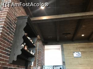 [P05] Restaurant Sergiana - Coresi Mall - decor rustic » foto by nicole33
 - 
<span class="allrVoted glyphicon glyphicon-heart hidden" id="av1003497"></span>
<a class="m-l-10 hidden" id="sv1003497" onclick="voting_Foto_DelVot(,1003497,10418)" role="button">șterge vot <span class="glyphicon glyphicon-remove"></span></a>
<a id="v91003497" class=" c-red"  onclick="voting_Foto_SetVot(1003497)" role="button"><span class="glyphicon glyphicon-heart-empty"></span> <b>LIKE</b> = Votează poza</a> <img class="hidden"  id="f1003497W9" src="/imagini/loader.gif" border="0" /><span class="AjErrMes hidden" id="e1003497ErM"></span>