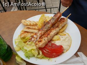 [P02] frigărui de pui cu garnitură, salata si lipie » foto by silvia tudoran
 - 
<span class="allrVoted glyphicon glyphicon-heart hidden" id="av1189341"></span>
<a class="m-l-10 hidden" id="sv1189341" onclick="voting_Foto_DelVot(,1189341,10418)" role="button">șterge vot <span class="glyphicon glyphicon-remove"></span></a>
<a id="v91189341" class=" c-red"  onclick="voting_Foto_SetVot(1189341)" role="button"><span class="glyphicon glyphicon-heart-empty"></span> <b>LIKE</b> = Votează poza</a> <img class="hidden"  id="f1189341W9" src="/imagini/loader.gif" border="0" /><span class="AjErrMes hidden" id="e1189341ErM"></span>