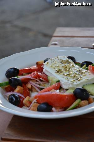 [P16] Salata greceasca pentru o prietena non vegana » foto by Muffin2009*
 - 
<span class="allrVoted glyphicon glyphicon-heart hidden" id="av486385"></span>
<a class="m-l-10 hidden" id="sv486385" onclick="voting_Foto_DelVot(,486385,10418)" role="button">șterge vot <span class="glyphicon glyphicon-remove"></span></a>
<a id="v9486385" class=" c-red"  onclick="voting_Foto_SetVot(486385)" role="button"><span class="glyphicon glyphicon-heart-empty"></span> <b>LIKE</b> = Votează poza</a> <img class="hidden"  id="f486385W9" src="/imagini/loader.gif" border="0" /><span class="AjErrMes hidden" id="e486385ErM"></span>