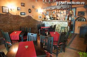 [P15] Pizza Nonna - Interior » foto by Sir BDD
 - 
<span class="allrVoted glyphicon glyphicon-heart hidden" id="av545179"></span>
<a class="m-l-10 hidden" id="sv545179" onclick="voting_Foto_DelVot(,545179,10418)" role="button">șterge vot <span class="glyphicon glyphicon-remove"></span></a>
<a id="v9545179" class=" c-red"  onclick="voting_Foto_SetVot(545179)" role="button"><span class="glyphicon glyphicon-heart-empty"></span> <b>LIKE</b> = Votează poza</a> <img class="hidden"  id="f545179W9" src="/imagini/loader.gif" border="0" /><span class="AjErrMes hidden" id="e545179ErM"></span>