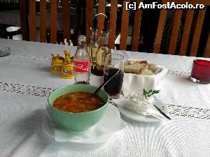 [P07] Ciorba taraneasca cu smantana » foto by dorgo
 - 
<span class="allrVoted glyphicon glyphicon-heart hidden" id="av677948"></span>
<a class="m-l-10 hidden" id="sv677948" onclick="voting_Foto_DelVot(,677948,10418)" role="button">șterge vot <span class="glyphicon glyphicon-remove"></span></a>
<a id="v9677948" class=" c-red"  onclick="voting_Foto_SetVot(677948)" role="button"><span class="glyphicon glyphicon-heart-empty"></span> <b>LIKE</b> = Votează poza</a> <img class="hidden"  id="f677948W9" src="/imagini/loader.gif" border="0" /><span class="AjErrMes hidden" id="e677948ErM"></span>