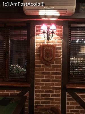 [P13] Prin restaurant » foto by krisstinna
 - 
<span class="allrVoted glyphicon glyphicon-heart hidden" id="av1040723"></span>
<a class="m-l-10 hidden" id="sv1040723" onclick="voting_Foto_DelVot(,1040723,10418)" role="button">șterge vot <span class="glyphicon glyphicon-remove"></span></a>
<a id="v91040723" class=" c-red"  onclick="voting_Foto_SetVot(1040723)" role="button"><span class="glyphicon glyphicon-heart-empty"></span> <b>LIKE</b> = Votează poza</a> <img class="hidden"  id="f1040723W9" src="/imagini/loader.gif" border="0" /><span class="AjErrMes hidden" id="e1040723ErM"></span>