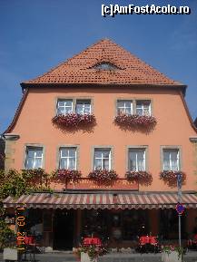 [P01] Prima casa iesita in cale, noi ii spuneam 'casa cu ochi' » foto by cryss27
 - 
<span class="allrVoted glyphicon glyphicon-heart hidden" id="av267535"></span>
<a class="m-l-10 hidden" id="sv267535" onclick="voting_Foto_DelVot(,267535,10426)" role="button">șterge vot <span class="glyphicon glyphicon-remove"></span></a>
<a id="v9267535" class=" c-red"  onclick="voting_Foto_SetVot(267535)" role="button"><span class="glyphicon glyphicon-heart-empty"></span> <b>LIKE</b> = Votează poza</a> <img class="hidden"  id="f267535W9" src="/imagini/loader.gif" border="0" /><span class="AjErrMes hidden" id="e267535ErM"></span>