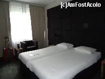 [P03] Best Western Delphi Hotel - Patul dublu, imens » foto by kmy
 - 
<span class="allrVoted glyphicon glyphicon-heart hidden" id="av267996"></span>
<a class="m-l-10 hidden" id="sv267996" onclick="voting_Foto_DelVot(,267996,10437)" role="button">șterge vot <span class="glyphicon glyphicon-remove"></span></a>
<a id="v9267996" class=" c-red"  onclick="voting_Foto_SetVot(267996)" role="button"><span class="glyphicon glyphicon-heart-empty"></span> <b>LIKE</b> = Votează poza</a> <img class="hidden"  id="f267996W9" src="/imagini/loader.gif" border="0" /><span class="AjErrMes hidden" id="e267996ErM"></span>