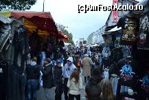 [P03] Hotelul (pe fundal) vazut de pe straduta bazar dinspre Puces de Saint Ouen. Nu aveti treaba cu aceasta strada cand mergeti inspre metrou, care e in directia opusa. Multi dintre clientii hotelului, sunt veniti 'cu treaba' la piata.  » foto by TraianS
 - 
<span class="allrVoted glyphicon glyphicon-heart hidden" id="av495763"></span>
<a class="m-l-10 hidden" id="sv495763" onclick="voting_Foto_DelVot(,495763,10445)" role="button">șterge vot <span class="glyphicon glyphicon-remove"></span></a>
<a id="v9495763" class=" c-red"  onclick="voting_Foto_SetVot(495763)" role="button"><span class="glyphicon glyphicon-heart-empty"></span> <b>LIKE</b> = Votează poza</a> <img class="hidden"  id="f495763W9" src="/imagini/loader.gif" border="0" /><span class="AjErrMes hidden" id="e495763ErM"></span>