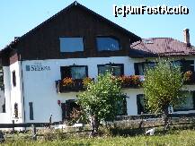 [P01] Casa Serena, vedere din strada » foto by poll
 - 
<span class="allrVoted glyphicon glyphicon-heart hidden" id="av268884"></span>
<a class="m-l-10 hidden" id="sv268884" onclick="voting_Foto_DelVot(,268884,10454)" role="button">șterge vot <span class="glyphicon glyphicon-remove"></span></a>
<a id="v9268884" class=" c-red"  onclick="voting_Foto_SetVot(268884)" role="button"><span class="glyphicon glyphicon-heart-empty"></span> <b>LIKE</b> = Votează poza</a> <img class="hidden"  id="f268884W9" src="/imagini/loader.gif" border="0" /><span class="AjErrMes hidden" id="e268884ErM"></span>
