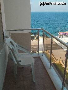 [P55] Detaliu balcon... » foto by Aeerdna*
 - 
<span class="allrVoted glyphicon glyphicon-heart hidden" id="av268729"></span>
<a class="m-l-10 hidden" id="sv268729" onclick="voting_Foto_DelVot(,268729,10455)" role="button">șterge vot <span class="glyphicon glyphicon-remove"></span></a>
<a id="v9268729" class=" c-red"  onclick="voting_Foto_SetVot(268729)" role="button"><span class="glyphicon glyphicon-heart-empty"></span> <b>LIKE</b> = Votează poza</a> <img class="hidden"  id="f268729W9" src="/imagini/loader.gif" border="0" /><span class="AjErrMes hidden" id="e268729ErM"></span>