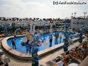 [P01] kids splash area » foto by dianamea
 - 
<span class="allrVoted glyphicon glyphicon-heart hidden" id="av673315"></span>
<a class="m-l-10 hidden" id="sv673315" onclick="voting_Foto_DelVot(,673315,10493)" role="button">șterge vot <span class="glyphicon glyphicon-remove"></span></a>
<a id="v9673315" class=" c-red"  onclick="voting_Foto_SetVot(673315)" role="button"><span class="glyphicon glyphicon-heart-empty"></span> <b>LIKE</b> = Votează poza</a> <img class="hidden"  id="f673315W9" src="/imagini/loader.gif" border="0" /><span class="AjErrMes hidden" id="e673315ErM"></span>