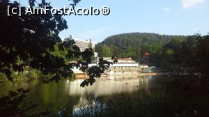 [P21] Lacul Ursu si hotelul Danubius » foto by gettyy
 - 
<span class="allrVoted glyphicon glyphicon-heart hidden" id="av1104859"></span>
<a class="m-l-10 hidden" id="sv1104859" onclick="voting_Foto_DelVot(,1104859,10529)" role="button">șterge vot <span class="glyphicon glyphicon-remove"></span></a>
<a id="v91104859" class=" c-red"  onclick="voting_Foto_SetVot(1104859)" role="button"><span class="glyphicon glyphicon-heart-empty"></span> <b>LIKE</b> = Votează poza</a> <img class="hidden"  id="f1104859W9" src="/imagini/loader.gif" border="0" /><span class="AjErrMes hidden" id="e1104859ErM"></span>