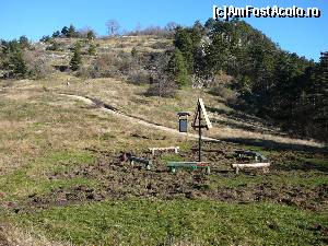 [P03] Locul de popas în poiana din Şaua Tâmpei » foto by Claudiu U.
 - 
<span class="allrVoted glyphicon glyphicon-heart hidden" id="av587343"></span>
<a class="m-l-10 hidden" id="sv587343" onclick="voting_Foto_DelVot(,587343,10560)" role="button">șterge vot <span class="glyphicon glyphicon-remove"></span></a>
<a id="v9587343" class=" c-red"  onclick="voting_Foto_SetVot(587343)" role="button"><span class="glyphicon glyphicon-heart-empty"></span> <b>LIKE</b> = Votează poza</a> <img class="hidden"  id="f587343W9" src="/imagini/loader.gif" border="0" /><span class="AjErrMes hidden" id="e587343ErM"></span>