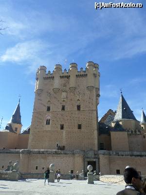 [P18] va invit sa intrati in Alcazar » foto by amero
 - 
<span class="allrVoted glyphicon glyphicon-heart hidden" id="av621088"></span>
<a class="m-l-10 hidden" id="sv621088" onclick="voting_Foto_DelVot(,621088,10572)" role="button">șterge vot <span class="glyphicon glyphicon-remove"></span></a>
<a id="v9621088" class=" c-red"  onclick="voting_Foto_SetVot(621088)" role="button"><span class="glyphicon glyphicon-heart-empty"></span> <b>LIKE</b> = Votează poza</a> <img class="hidden"  id="f621088W9" src="/imagini/loader.gif" border="0" /><span class="AjErrMes hidden" id="e621088ErM"></span>