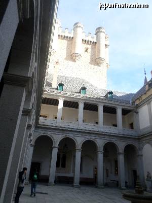 [P30] din curtea interioara a Alcazar » foto by amero
 - 
<span class="allrVoted glyphicon glyphicon-heart hidden" id="av621100"></span>
<a class="m-l-10 hidden" id="sv621100" onclick="voting_Foto_DelVot(,621100,10572)" role="button">șterge vot <span class="glyphicon glyphicon-remove"></span></a>
<a id="v9621100" class=" c-red"  onclick="voting_Foto_SetVot(621100)" role="button"><span class="glyphicon glyphicon-heart-empty"></span> <b>LIKE</b> = Votează poza</a> <img class="hidden"  id="f621100W9" src="/imagini/loader.gif" border="0" /><span class="AjErrMes hidden" id="e621100ErM"></span>