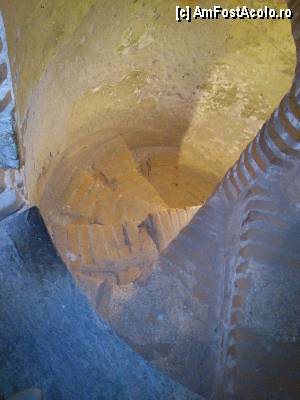 [P16] Castelul din Coca / Aici se vede mai bine scarita.  » foto by alinaro
 - 
<span class="allrVoted glyphicon glyphicon-heart hidden" id="av387082"></span>
<a class="m-l-10 hidden" id="sv387082" onclick="voting_Foto_DelVot(,387082,10572)" role="button">șterge vot <span class="glyphicon glyphicon-remove"></span></a>
<a id="v9387082" class=" c-red"  onclick="voting_Foto_SetVot(387082)" role="button"><span class="glyphicon glyphicon-heart-empty"></span> <b>LIKE</b> = Votează poza</a> <img class="hidden"  id="f387082W9" src="/imagini/loader.gif" border="0" /><span class="AjErrMes hidden" id="e387082ErM"></span>