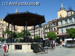[P12] Foisorul muzical si Primaria veche din Plaza Mayor » foto by mireille
 - 
<span class="allrVoted glyphicon glyphicon-heart hidden" id="av737935"></span>
<a class="m-l-10 hidden" id="sv737935" onclick="voting_Foto_DelVot(,737935,10572)" role="button">șterge vot <span class="glyphicon glyphicon-remove"></span></a>
<a id="v9737935" class=" c-red"  onclick="voting_Foto_SetVot(737935)" role="button"><span class="glyphicon glyphicon-heart-empty"></span> <b>LIKE</b> = Votează poza</a> <img class="hidden"  id="f737935W9" src="/imagini/loader.gif" border="0" /><span class="AjErrMes hidden" id="e737935ErM"></span>