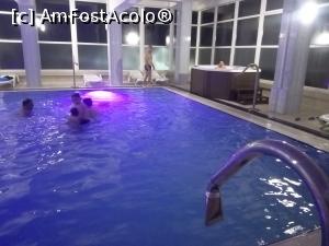 [P03] Piscina interioara in spate se vede cada cu jacuzzi » foto by costyy †
 - 
<span class="allrVoted glyphicon glyphicon-heart hidden" id="av965376"></span>
<a class="m-l-10 hidden" id="sv965376" onclick="voting_Foto_DelVot(,965376,10574)" role="button">șterge vot <span class="glyphicon glyphicon-remove"></span></a>
<a id="v9965376" class=" c-red"  onclick="voting_Foto_SetVot(965376)" role="button"><span class="glyphicon glyphicon-heart-empty"></span> <b>LIKE</b> = Votează poza</a> <img class="hidden"  id="f965376W9" src="/imagini/loader.gif" border="0" /><span class="AjErrMes hidden" id="e965376ErM"></span>