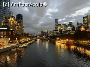 [P01] Melbourne seara-raul Yarra » foto by AZE
 - 
<span class="allrVoted glyphicon glyphicon-heart hidden" id="av1363760"></span>
<a class="m-l-10 hidden" id="sv1363760" onclick="voting_Foto_DelVot(,1363760,10590)" role="button">șterge vot <span class="glyphicon glyphicon-remove"></span></a>
<a id="v91363760" class=" c-red"  onclick="voting_Foto_SetVot(1363760)" role="button"><span class="glyphicon glyphicon-heart-empty"></span> <b>LIKE</b> = Votează poza</a> <img class="hidden"  id="f1363760W9" src="/imagini/loader.gif" border="0" /><span class="AjErrMes hidden" id="e1363760ErM"></span>