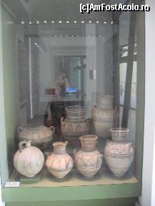 [P09] Obiecte din ceramica veche » foto by georgiana
 - 
<span class="allrVoted glyphicon glyphicon-heart hidden" id="av275314"></span>
<a class="m-l-10 hidden" id="sv275314" onclick="voting_Foto_DelVot(,275314,10592)" role="button">șterge vot <span class="glyphicon glyphicon-remove"></span></a>
<a id="v9275314" class=" c-red"  onclick="voting_Foto_SetVot(275314)" role="button"><span class="glyphicon glyphicon-heart-empty"></span> <b>LIKE</b> = Votează poza</a> <img class="hidden"  id="f275314W9" src="/imagini/loader.gif" border="0" /><span class="AjErrMes hidden" id="e275314ErM"></span>