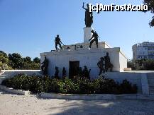 [P01] Nicosia - Monumentul Libertatii. » foto by iulianic
 - 
<span class="allrVoted glyphicon glyphicon-heart hidden" id="av279324"></span>
<a class="m-l-10 hidden" id="sv279324" onclick="voting_Foto_DelVot(,279324,10592)" role="button">șterge vot <span class="glyphicon glyphicon-remove"></span></a>
<a id="v9279324" class=" c-red"  onclick="voting_Foto_SetVot(279324)" role="button"><span class="glyphicon glyphicon-heart-empty"></span> <b>LIKE</b> = Votează poza</a> <img class="hidden"  id="f279324W9" src="/imagini/loader.gif" border="0" /><span class="AjErrMes hidden" id="e279324ErM"></span>