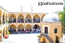 [P05] Buyuk Han - curtea interioara si in spate minaretele moscheei Selimiye » foto by crosbyx*
 - 
<span class="allrVoted glyphicon glyphicon-heart hidden" id="av237478"></span>
<a class="m-l-10 hidden" id="sv237478" onclick="voting_Foto_DelVot(,237478,10592)" role="button">șterge vot <span class="glyphicon glyphicon-remove"></span></a>
<a id="v9237478" class=" c-red"  onclick="voting_Foto_SetVot(237478)" role="button"><span class="glyphicon glyphicon-heart-empty"></span> <b>LIKE</b> = Votează poza</a> <img class="hidden"  id="f237478W9" src="/imagini/loader.gif" border="0" /><span class="AjErrMes hidden" id="e237478ErM"></span>