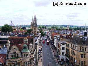 [P05] Oxford - vedere din turnul Carfax spre High Street. În stânga se întrezărește cupola de la Radcliffe Camera » foto by makuy*
 - 
<span class="allrVoted glyphicon glyphicon-heart hidden" id="av468977"></span>
<a class="m-l-10 hidden" id="sv468977" onclick="voting_Foto_DelVot(,468977,10595)" role="button">șterge vot <span class="glyphicon glyphicon-remove"></span></a>
<a id="v9468977" class=" c-red"  onclick="voting_Foto_SetVot(468977)" role="button"><span class="glyphicon glyphicon-heart-empty"></span> <b>LIKE</b> = Votează poza</a> <img class="hidden"  id="f468977W9" src="/imagini/loader.gif" border="0" /><span class="AjErrMes hidden" id="e468977ErM"></span>