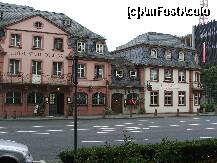 [P09] Mainz: O casuta mica intre doua mai mari (ce frumos se armonizeaza acoperisurile) » foto by argemi*
 - 
<span class="allrVoted glyphicon glyphicon-heart hidden" id="av275566"></span>
<a class="m-l-10 hidden" id="sv275566" onclick="voting_Foto_DelVot(,275566,10598)" role="button">șterge vot <span class="glyphicon glyphicon-remove"></span></a>
<a id="v9275566" class=" c-red"  onclick="voting_Foto_SetVot(275566)" role="button"><span class="glyphicon glyphicon-heart-empty"></span> <b>LIKE</b> = Votează poza</a> <img class="hidden"  id="f275566W9" src="/imagini/loader.gif" border="0" /><span class="AjErrMes hidden" id="e275566ErM"></span>