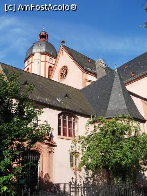 [P20] Mainz, zona de langa dom » foto by Radu Tudoran
 - 
<span class="allrVoted glyphicon glyphicon-heart hidden" id="av714240"></span>
<a class="m-l-10 hidden" id="sv714240" onclick="voting_Foto_DelVot(,714240,10598)" role="button">șterge vot <span class="glyphicon glyphicon-remove"></span></a>
<a id="v9714240" class=" c-red"  onclick="voting_Foto_SetVot(714240)" role="button"><span class="glyphicon glyphicon-heart-empty"></span> <b>LIKE</b> = Votează poza</a> <img class="hidden"  id="f714240W9" src="/imagini/loader.gif" border="0" /><span class="AjErrMes hidden" id="e714240ErM"></span>